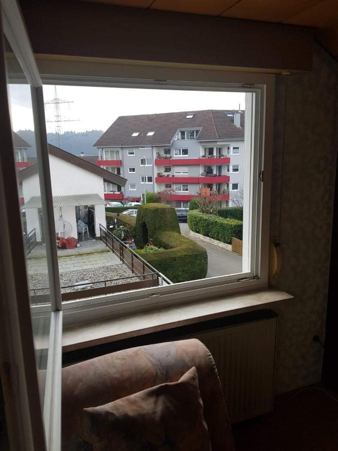 Sonnige Ruhige Dachzimmer Inkl Wifi Plus Kaffee Mit Wg Dusche Und Neuer Kueche 罗拉赫 外观 照片